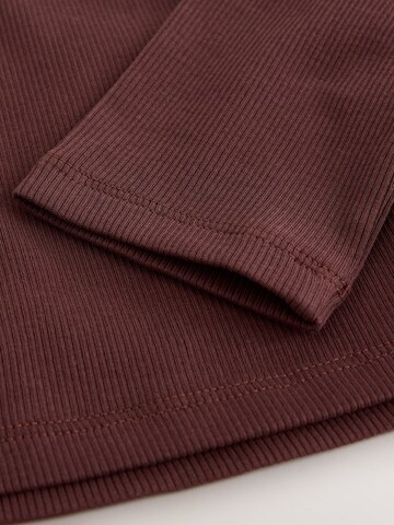Next - Camiseta en marrón