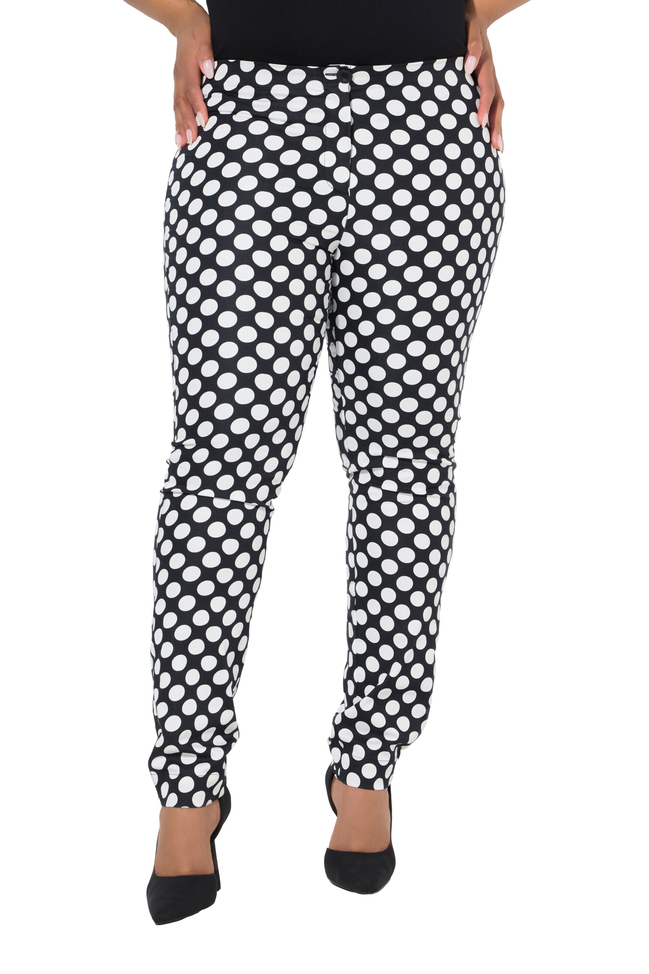Ulla Popken Slimfit Broek in Zwart: voorkant