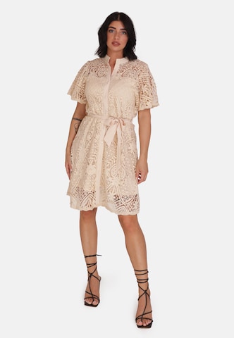 Elara Blusekjole i beige: forside