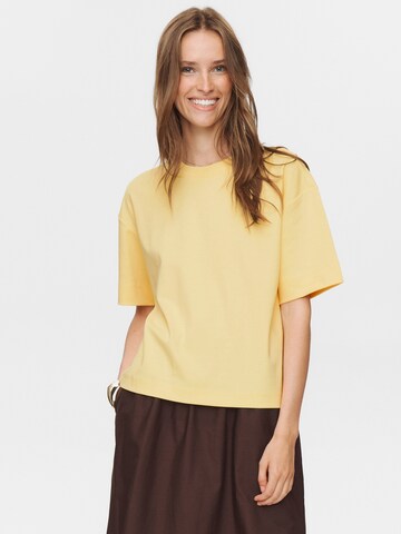T-shirt NÜMPH en or : devant