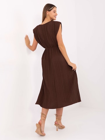 Madnezz House Kleid in Braun