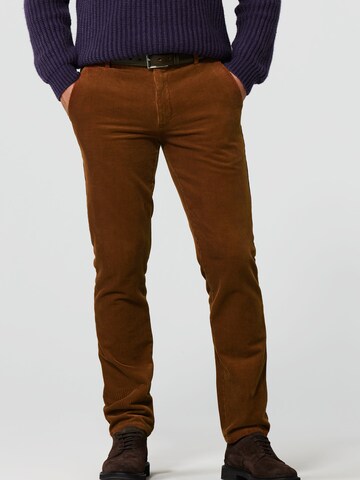 Meyer Hosen Regular Chino Pants in Brown: front