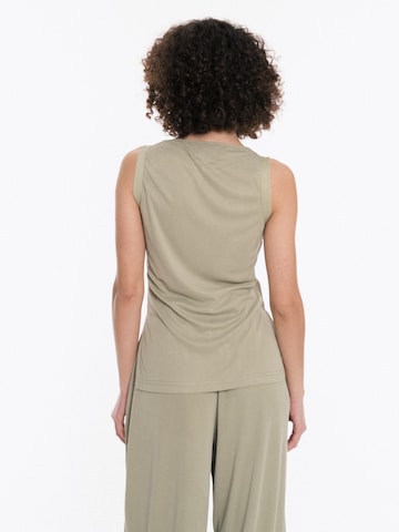 Top 'Creamy' de la 4TAILORS pe verde