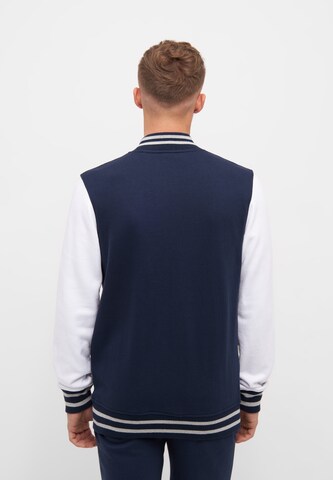 BENCH Between-Season Jacket in Blue