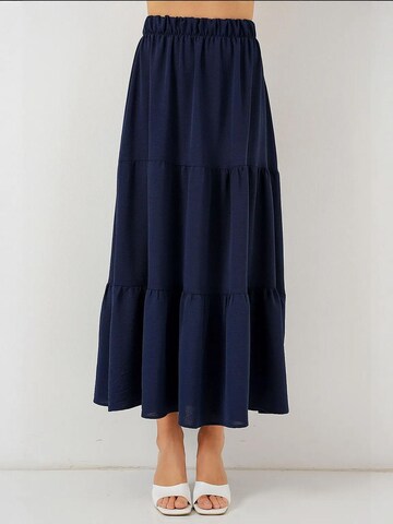 Bigdart Skirt in Blue: front