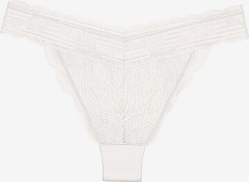 TRIUMPH Panty 'Lift Smart' in White: front