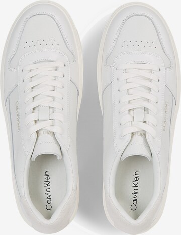 Sneaker low de la Calvin Klein pe alb