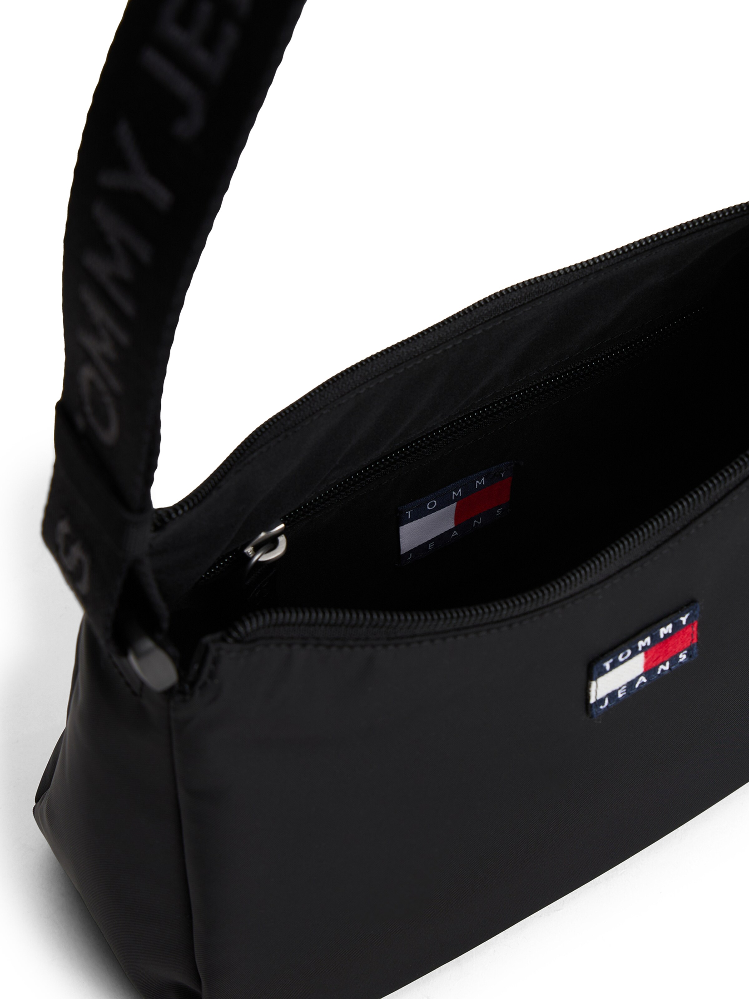 Tommy Jeans Skuldertaske 'ESS' i sort