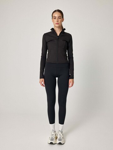 SNOCKS Performance Jacket in Black