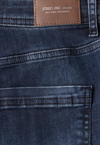 STREET ONE Bootcut Jeans in Blau