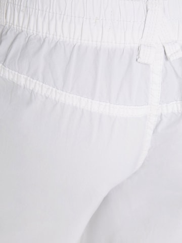 Bershka Loose fit Cargo trousers in White