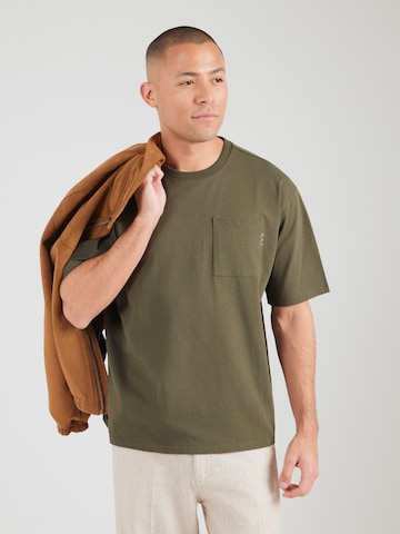 SCOTCH & SODA T-shirt 'Seasonal Core' i grön: framsida