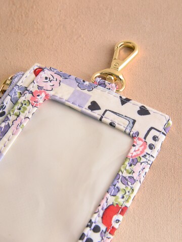 Portofel de la Cath Kidston pe mai multe culori