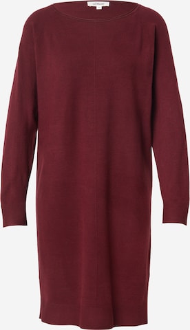 Rochie tricotat de la s.Oliver pe roșu: față