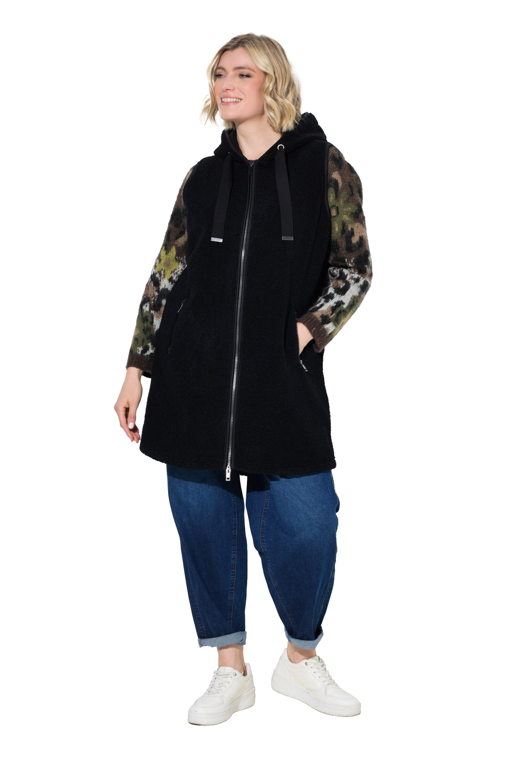 Ulla Popken Vest in Black: front