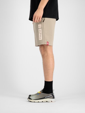 ALPHA INDUSTRIES Regular Sporthose in Beige