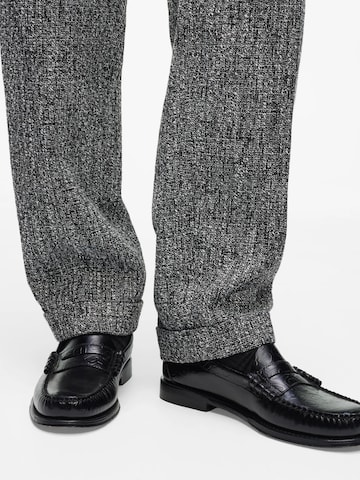 Karl Lagerfeld Instappers 'Kl X Bass Nft' in Zwart: voorkant