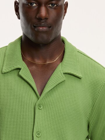 Shiwi Классический крой Рубашка в Зеленый