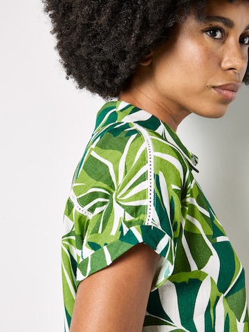 Chemisier Apricot en vert