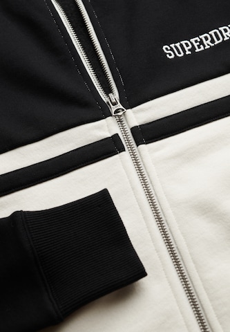 Vestes d’entraînement Superdry en noir