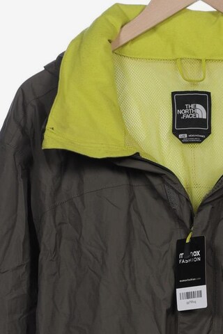 THE NORTH FACE Jacket & Coat in L in Green