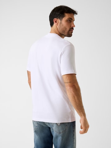 Maglietta 'JAPAN SMALL LANDSCAPE' di GUESS in bianco