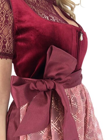 Steigenhöfer Dirndl 'Franziska' in Red