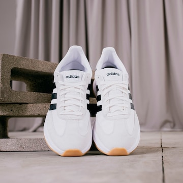 balta ADIDAS SPORTSWEAR Sportbačiai be auliuko 'Run 70S'