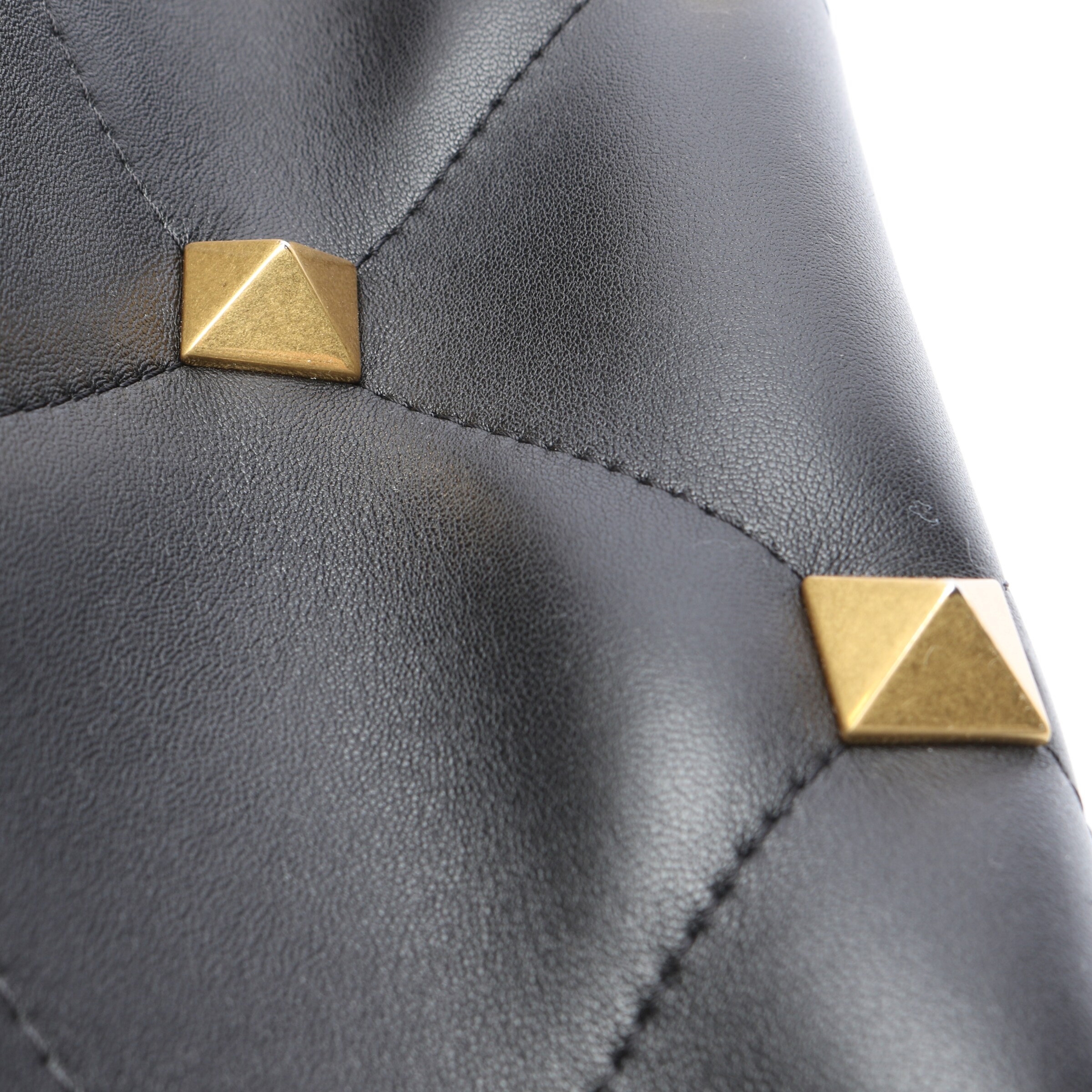 VALENTINO Bag in One size in Gold