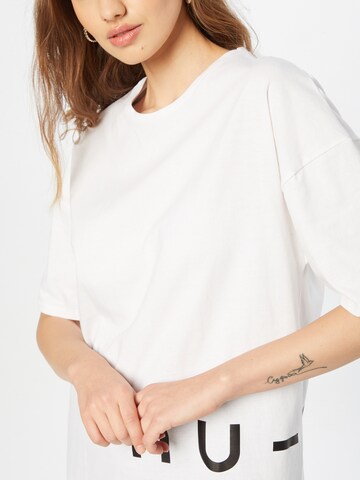 T-shirt NU-IN en blanc