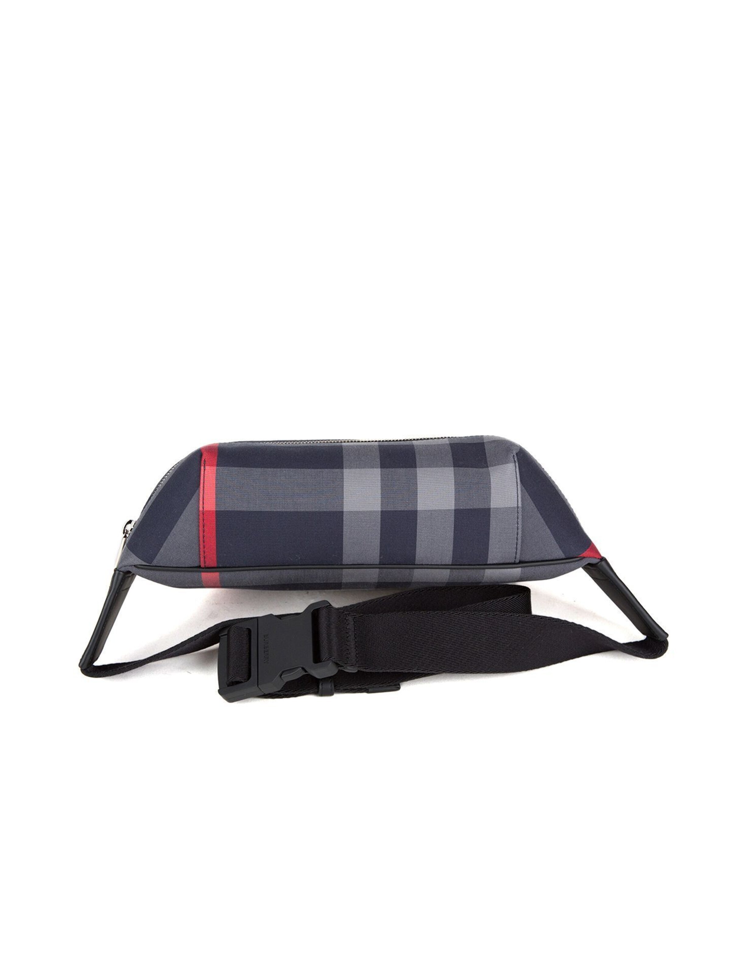 BURBERRY Portemonnee 'Medium Sonny Check Belt Bag 40x20x8 cm' in Blauw
