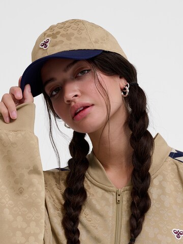 Hummel Hætte i beige