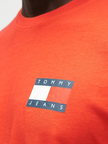 Tommy Jeans Shirt 'ESSENTIAL' in Rood