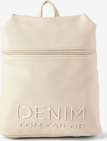 TOM TAILOR DENIM Rucksack 'Aveline' in Weiß: Vorderseite
