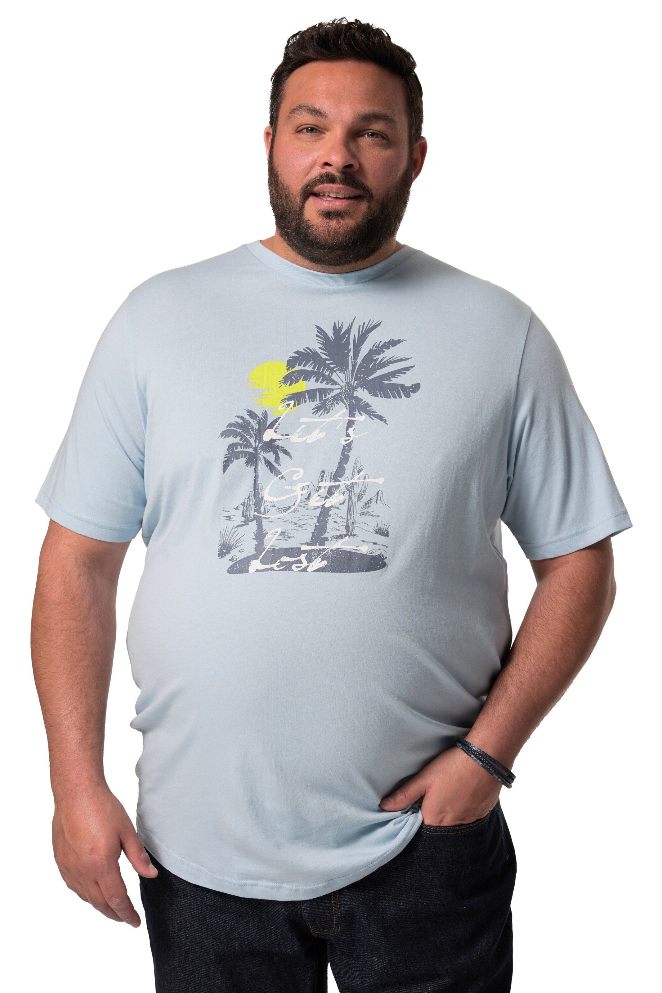 Men Plus Shirt in Blue: front
