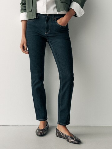 Next Slimfit Jeans in Blau: Vorderseite