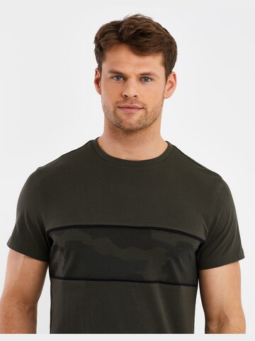 Threadbare T-Shirt 'Trail' in Grün