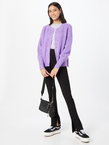 Cardigan 'Clare' ONLY en violet