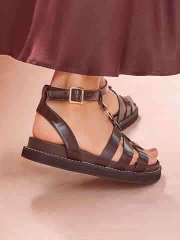 Friends Like These Босоножки с ремешком в Коричневый