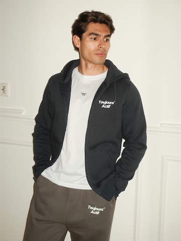 Pull-over ' Apres ' Toujours Actif en noir