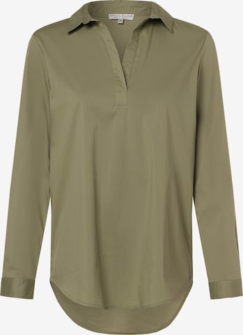 Marie Lund Blouse in Green: front