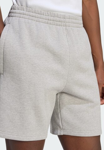 Regular Pantalon 'Trefoil Essentials' ADIDAS ORIGINALS en gris