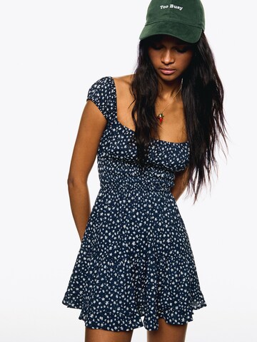 Robe d’été Bershka en bleu : devant