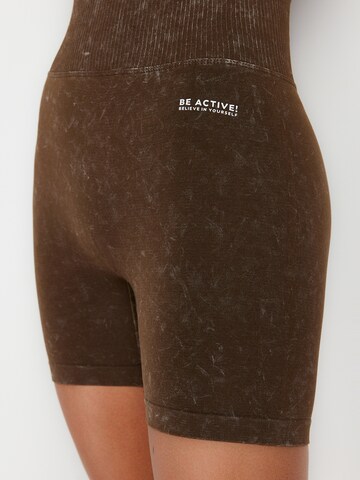 Trendyol Skinny Leggings in Bruin