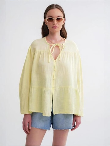 T-shirt 'Hemden' MixRay en jaune