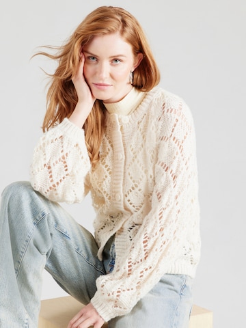 VERO MODA Neuletakki 'VMALICE' värissä beige: etupuoli