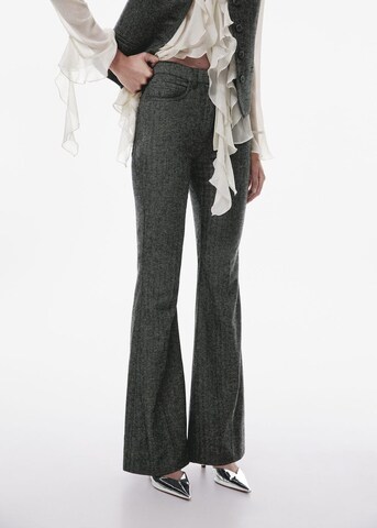 MANGO Regular Pleated Pants 'ESPY' in Grey: front