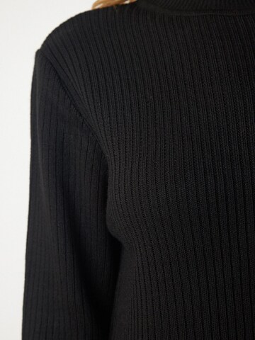 Robes en maille Happiness İstanbul en noir