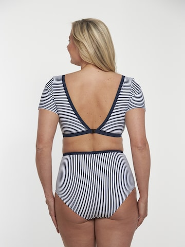 SUNFLAIR T-shirt Bikini in Blauw