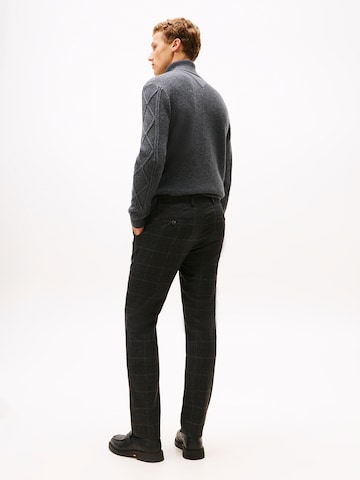 pelēks TOMMY HILFIGER Standarta Buktētas bikses 'DENTON': no aizmugures